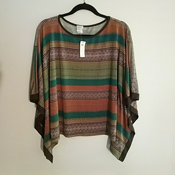 Charming Charlie Tops - Charming Charlie top🎵